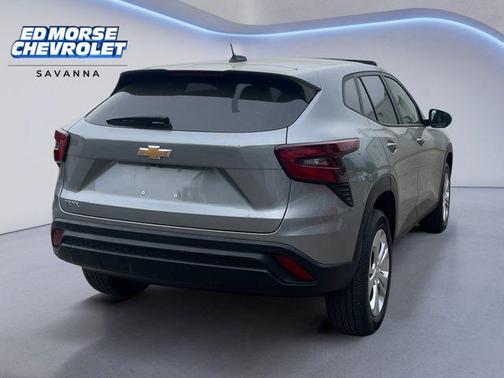 Sterling Gray Metallic 2024 Chevrolet Trax LS