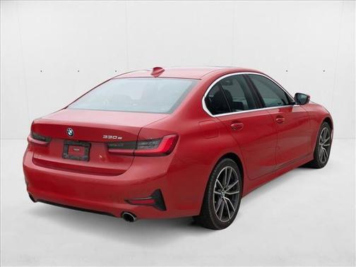 2021 BMW 330e xDrive