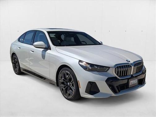 2025 BMW 530 i xDrive