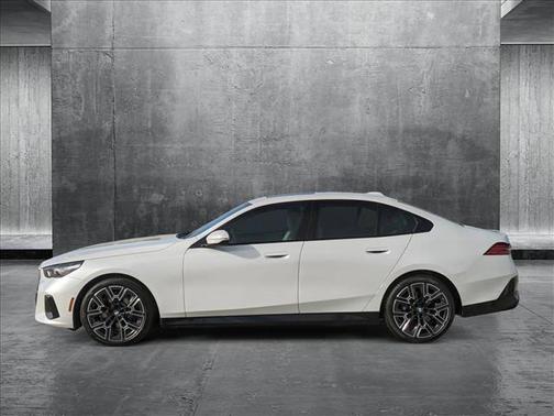 2025 BMW 530 i xDrive