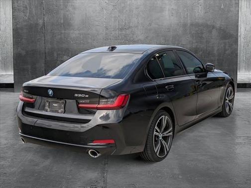 2023 BMW 330e xDrive