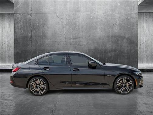 2023 BMW 330e xDrive