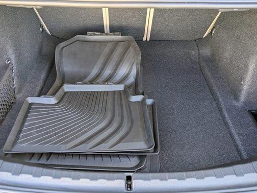 2025 BMW 330 i xDrive