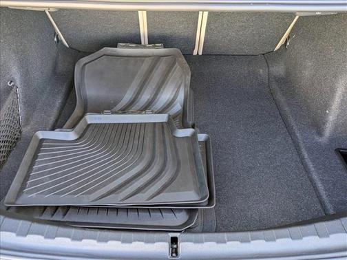 2025 BMW 330 i xDrive