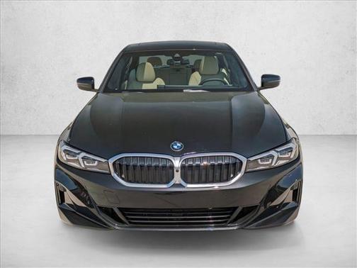 2025 BMW 330 i xDrive