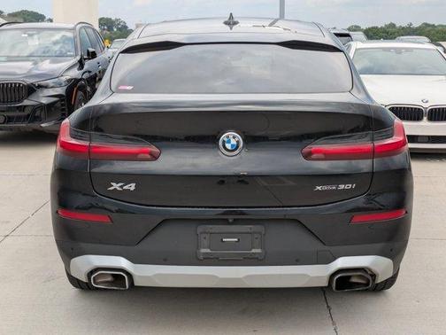 2023 BMW X4 xDrive30i