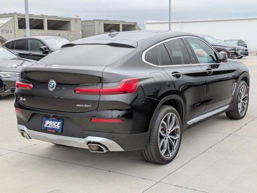 2023 BMW X4 xDrive30i