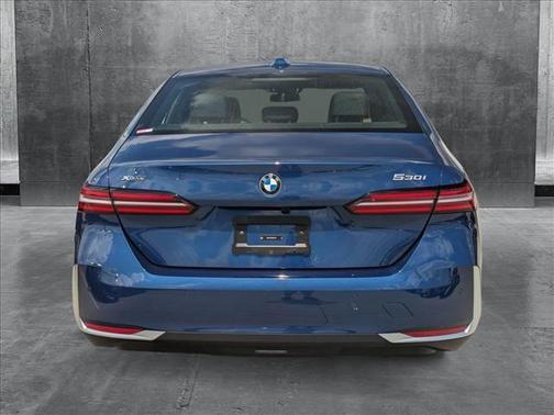 2024 BMW 530 i xDrive