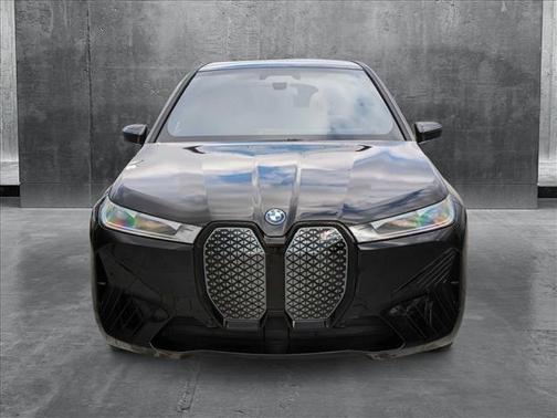 2025 BMW iX xDrive50
