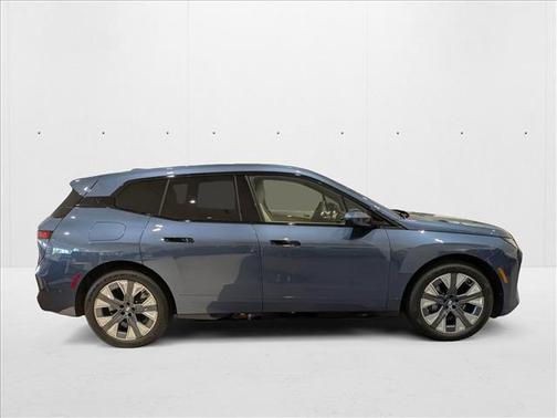 2026 BMW iX xDrive45