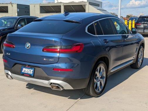 2025 BMW X4 xDrive30i
