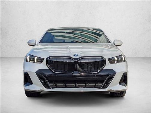 2026 BMW 550e xDrive