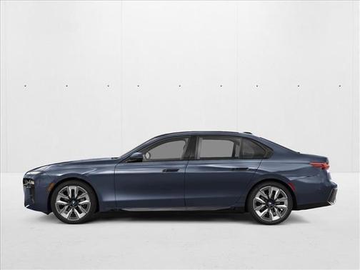 Carbon Black Metallic 2026 BMW 740 i xDrive
