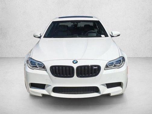 Alpine White 2016 BMW M5 Base