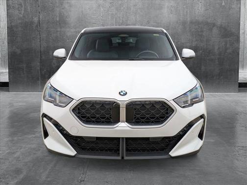 2025 BMW X2 xDrive28i
