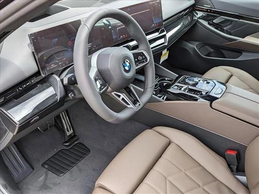 2026 BMW 530 i xDrive