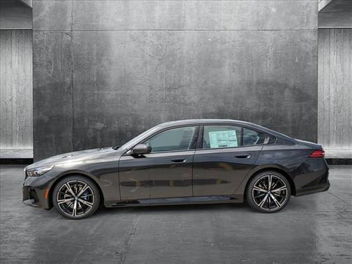 2026 BMW 530 i xDrive