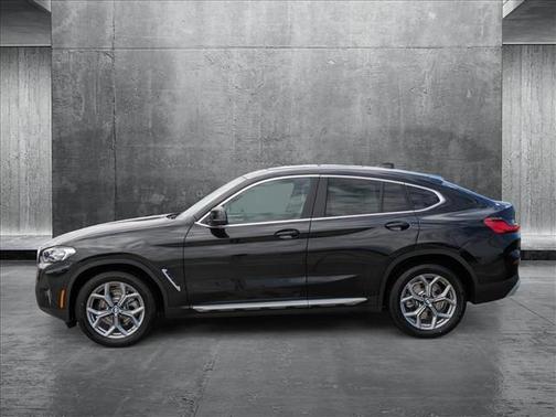 2025 BMW X4 xDrive30i