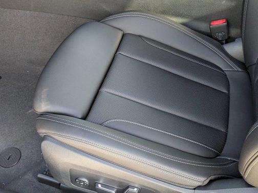 2026 BMW 230 i xDrive