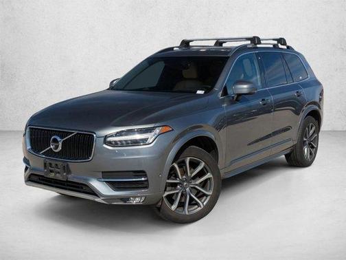 Gray Metallic 2017 Volvo XC90 T6 Momentum