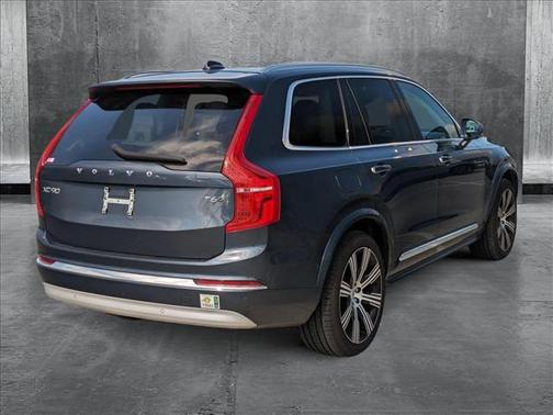2022 Volvo XC90 T6 Inscription 7 Passenger