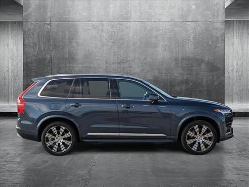2022 Volvo XC90 T6 Inscription 7 Passenger