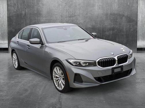 2024 BMW 330 i xDrive