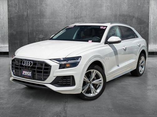 2022 Audi Q8 55 Premium Plus