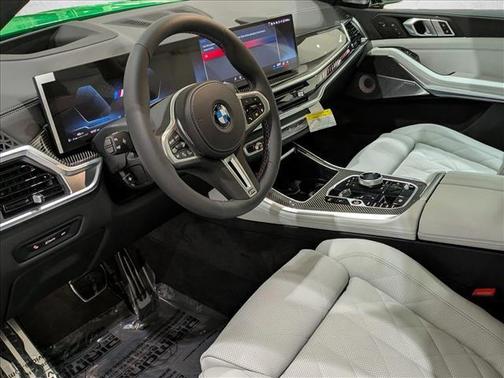 2026 BMW X5 M60i