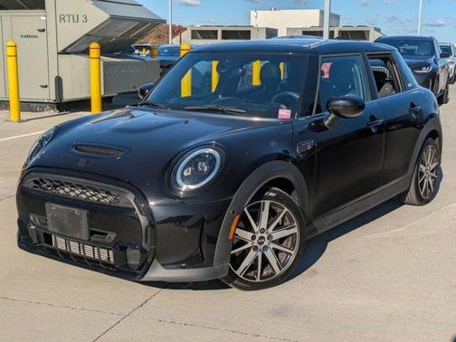 2022 MINI Hardtop Cooper S