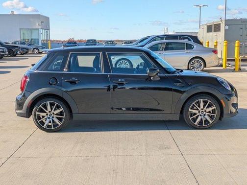 2022 MINI Hardtop Cooper S