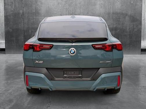 2025 BMW X2 xDrive28i