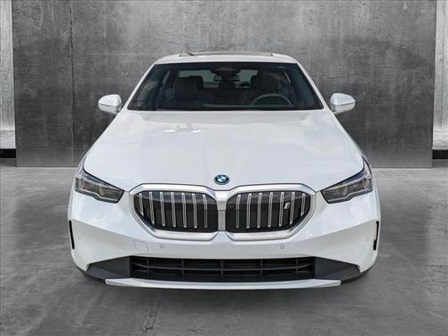 2025 BMW i5 eDrive40