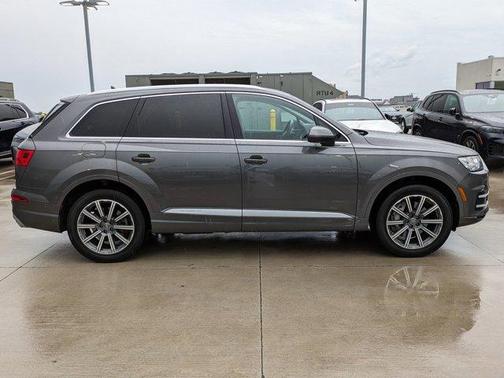 2019 Audi Q7 45 Premium Plus