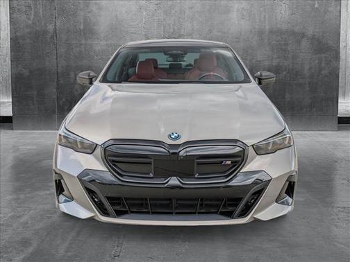 2024 BMW i5 M60