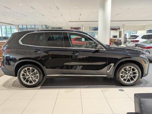 2025 BMW X5 xDrive40i