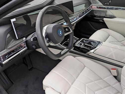 2025 BMW i7 xDrive60