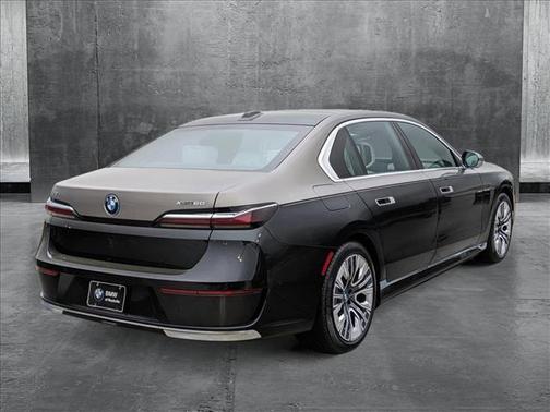 2025 BMW i7 xDrive60