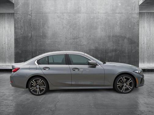 2024 BMW 330 i xDrive