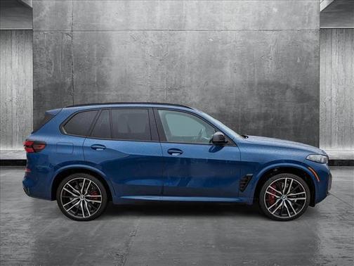 2024 BMW X5 M60i