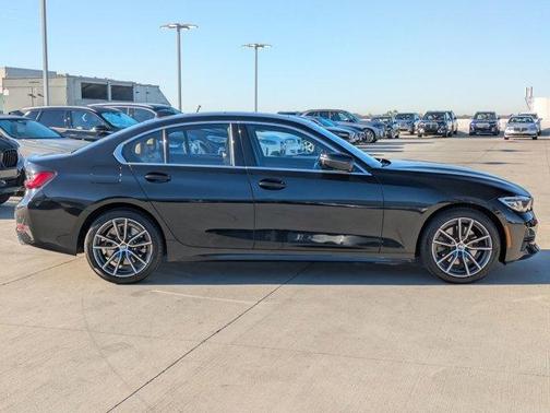 2019 BMW 330 i xDrive