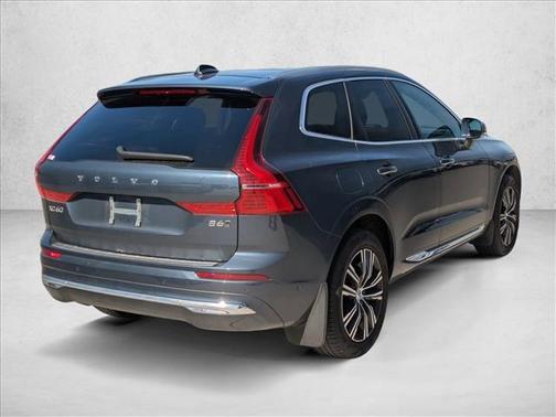 2022 Volvo XC60 B6 Inscription