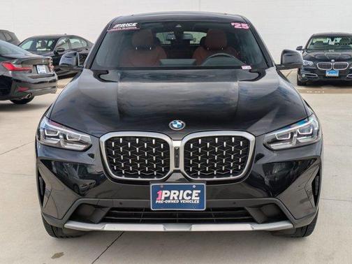 2025 BMW X4 xDrive30i
