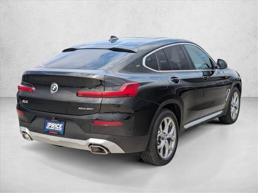 2025 BMW X4 xDrive30i