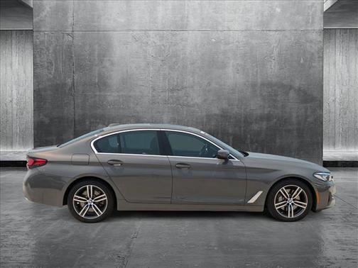 2022 BMW 530 i xDrive