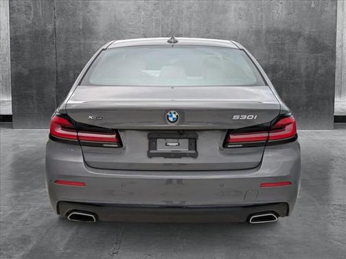 2022 BMW 530 i xDrive