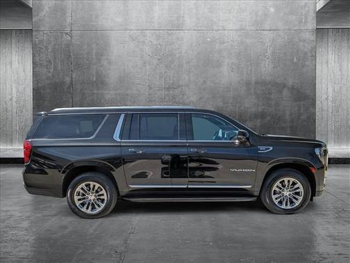 2022 GMC Yukon XL SLT