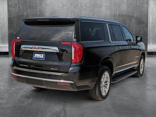 2022 GMC Yukon XL SLT