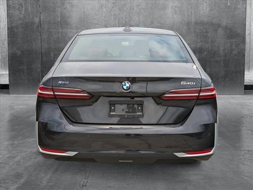 2024 BMW 540 i xDrive