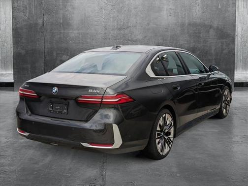 2024 BMW 540 i xDrive